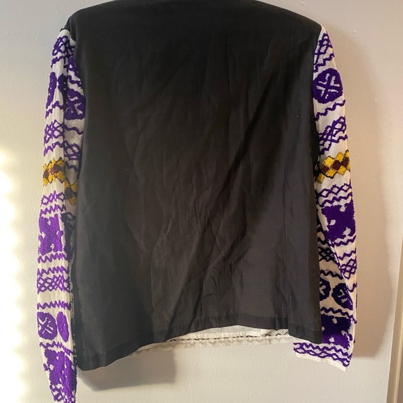 Antik Batik Embroidered top size XS - Picture 7 of 8